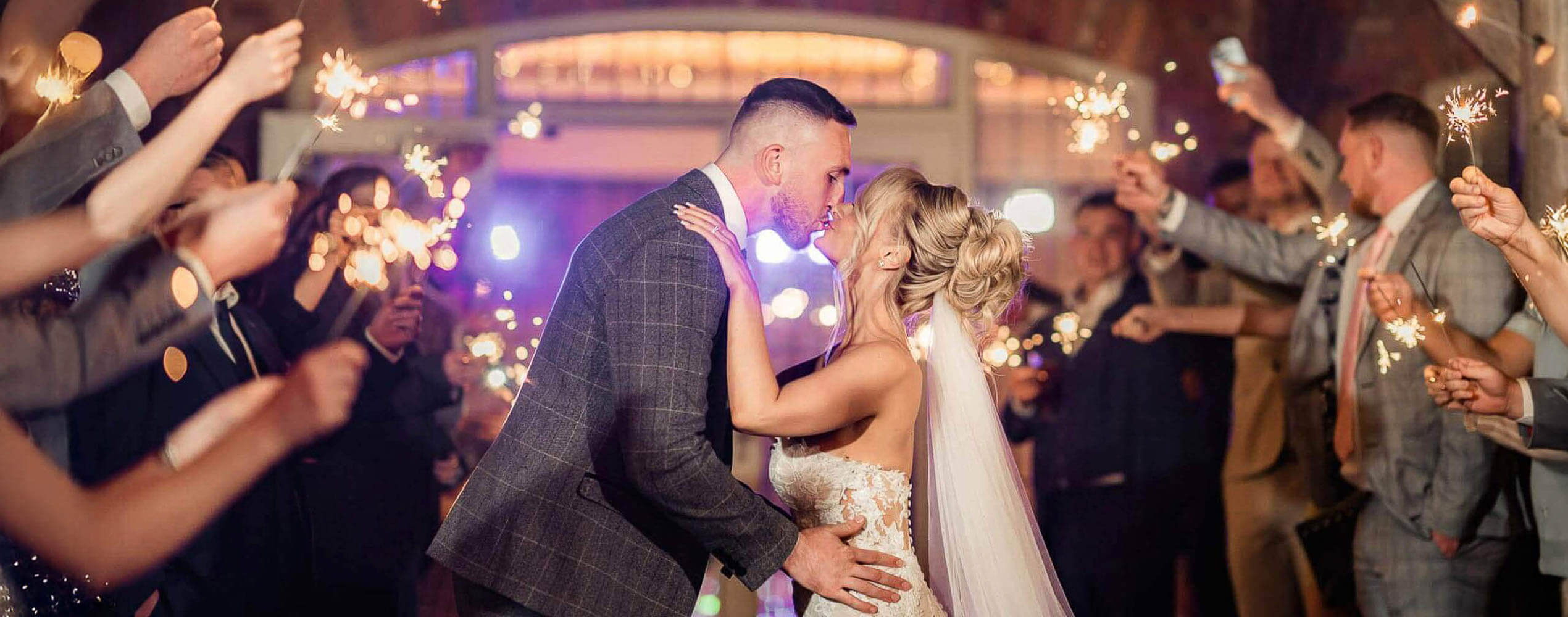 Calini Weddings hero 11