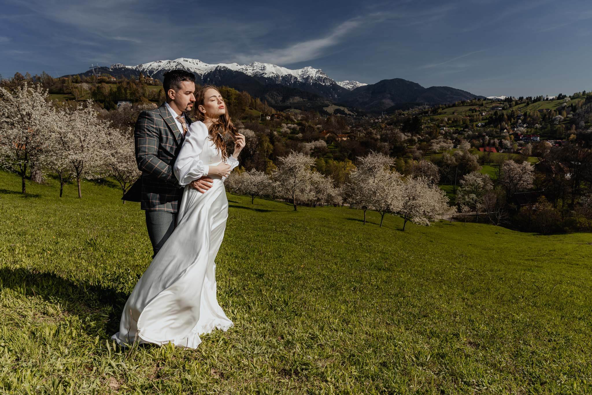editorial wedding photography couple portrait in scenic mountain landscape