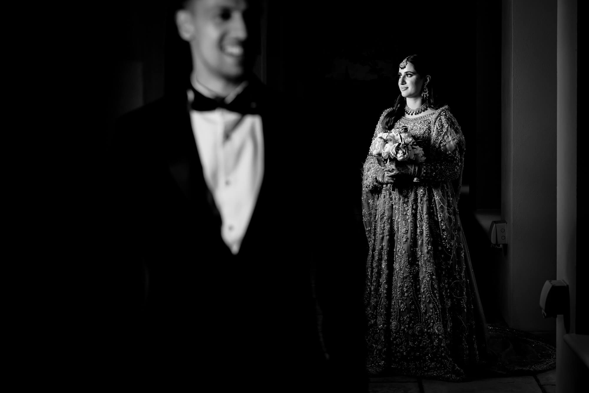 Creative black and white wedding portrait using directional light